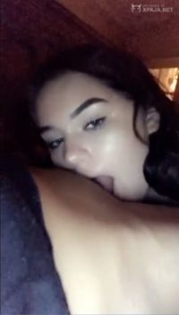 Mi mejor amiga chupándome el coño