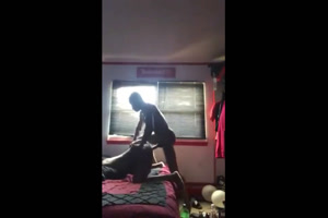 Propinando una brutal follada en cuatro a culona