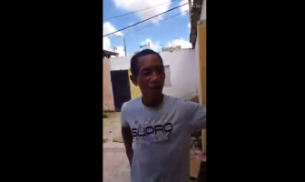 Adolescente dándose con el pepino vídeo de mamasijaya.es