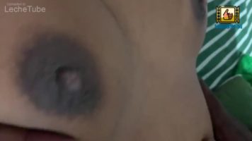 Chica adolescente Sri lankan follada por un viejo