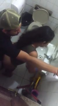 Mierda papi nos encontraron garchando