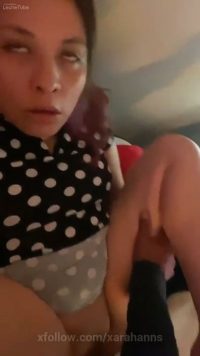 Super squirt de xarahanns teniendo sexo fuertes