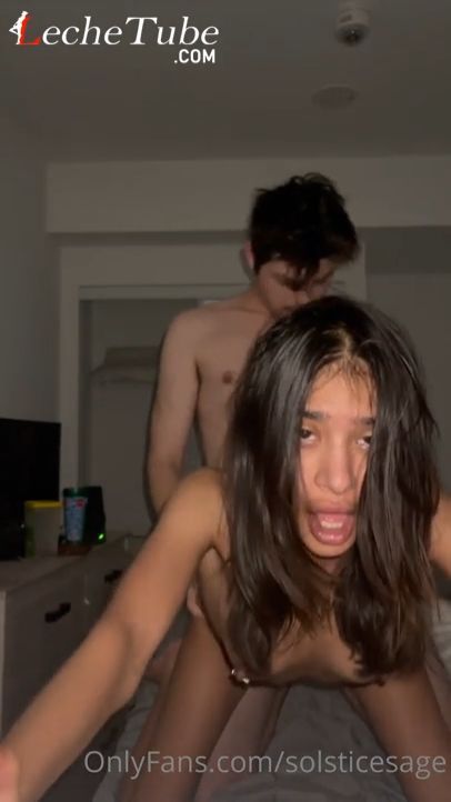 Solsticesage escena - novios en intimidades